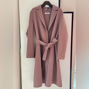 New ‘S MaxMara coat with removable belt